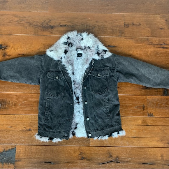 Urban Outfitters Jackets & Blazers - BDG Faux Fur Denim Jacket